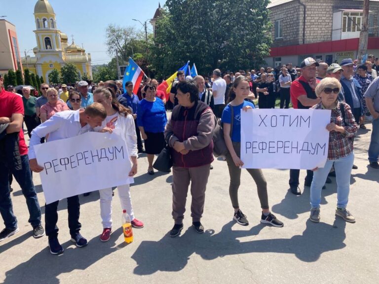 Susținătorii Partidului șor au cerut referendum la miting