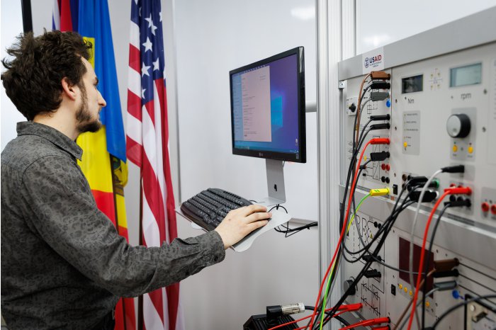 Noi laboratoare energetice