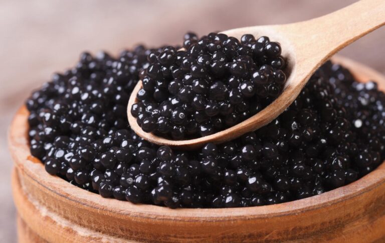 Primul caviar negru de pe malul drept al Nistrului
