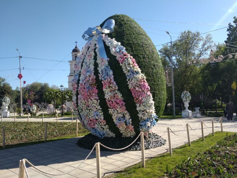 Marele Târg de Paște pe fundalul calmului de 1 Mai