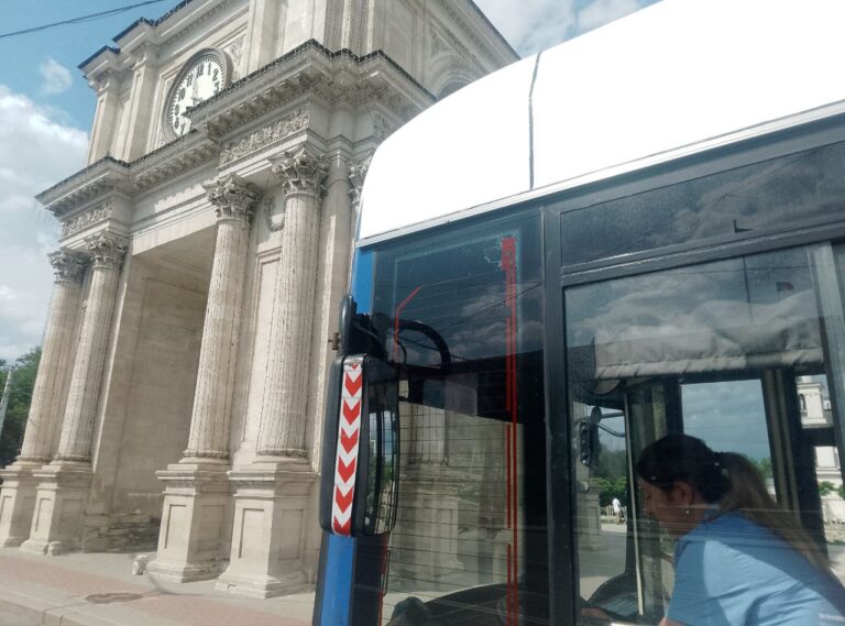 Transport cu informatii