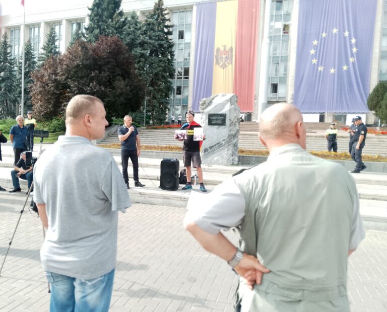 Protestul și contraprotestul