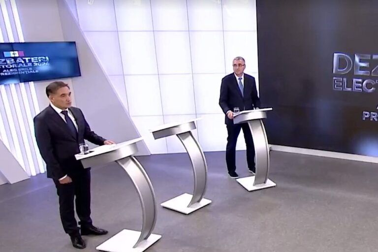 Отсутствие действующего президента