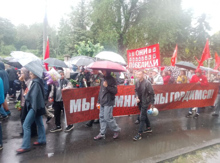 Непогода торжеству не помешала