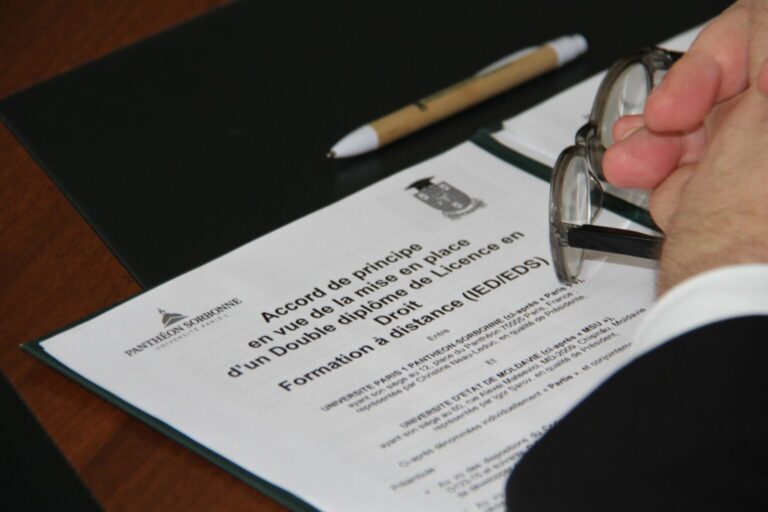 Diplomă de la Sorbona din Chișinău
