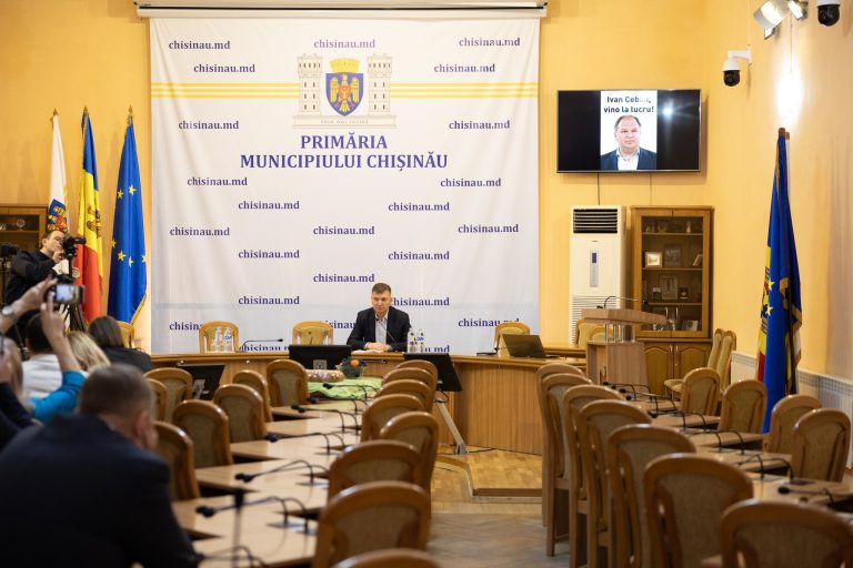 Двойной удар по столичной примэрии