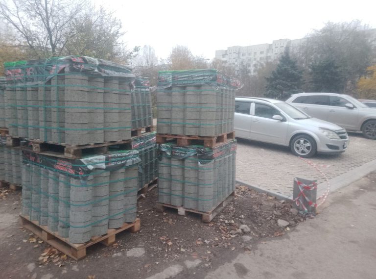 Общественная парковка за личные деньги