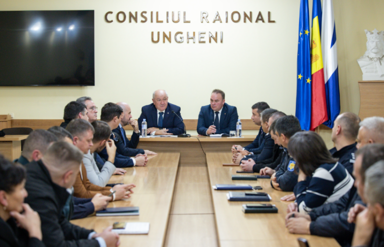 Молдавский премьер начал знакомиться со страной