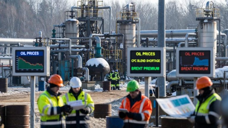 Контракты в страны ЕС нефти в мае достигнут $150 долларов за баррель