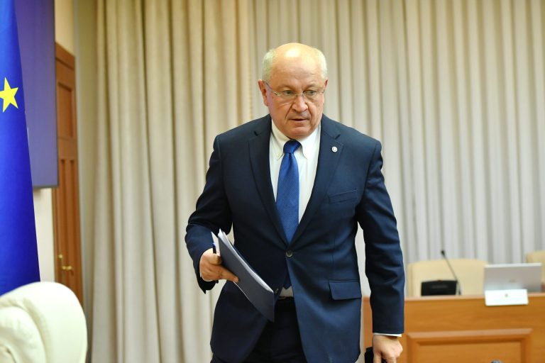 По стопам румынского кризиса